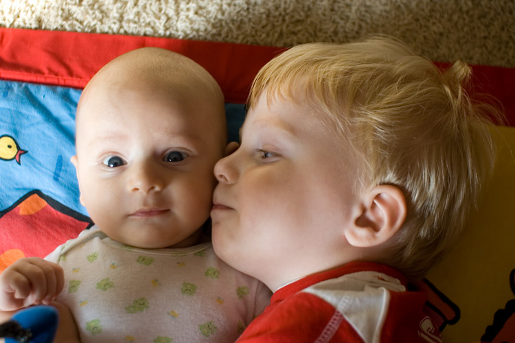 Nuzzling with his 'Nikiya'