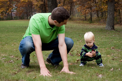 Debating the merits of the three- and four-point stances